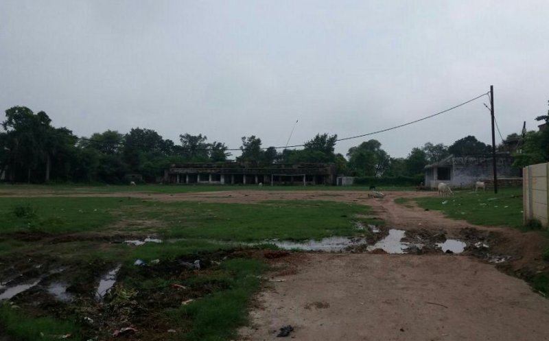 Demand for transfer to Rewa govt school, teachers angry with department