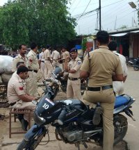 woman dies due to falling house