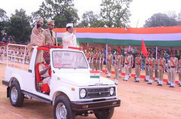 Home minister did march past