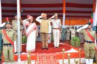 रिमझिम बारिश के बीच हुई मुख्य परेड, देखें स्वतंत्रता दिवस का उल्लास