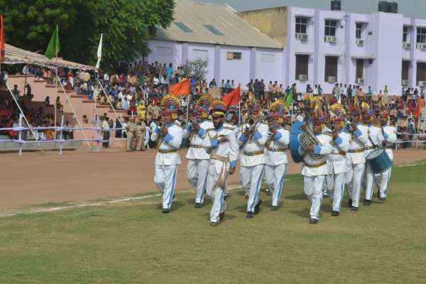 beautiful pics of march past in patel stadium