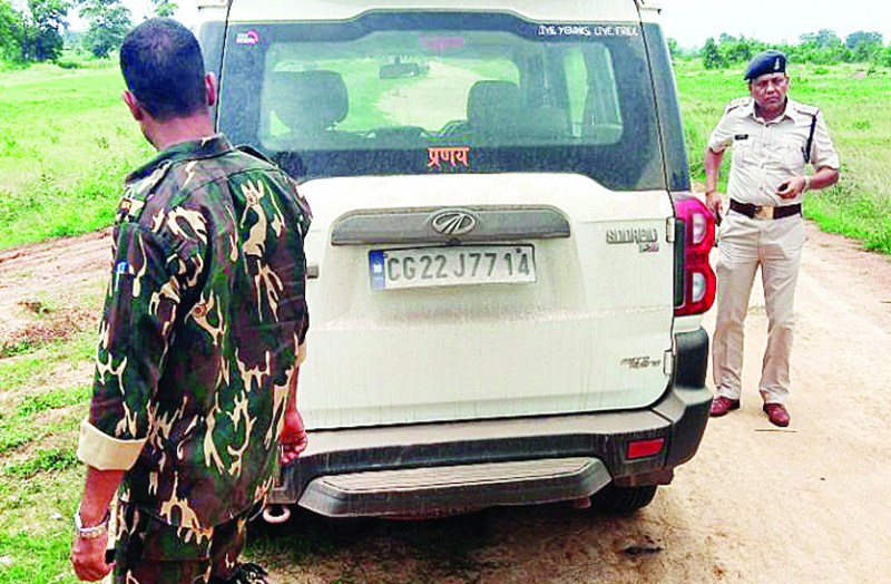 पहले डभरा फिर सारंगढ़ के पेट्रोल पंप में चाकू मारकर लूटपाट, पुलिस ने किया पीछा तो पिथौरा में गाड़ी छोड़कर भागे आरोपी