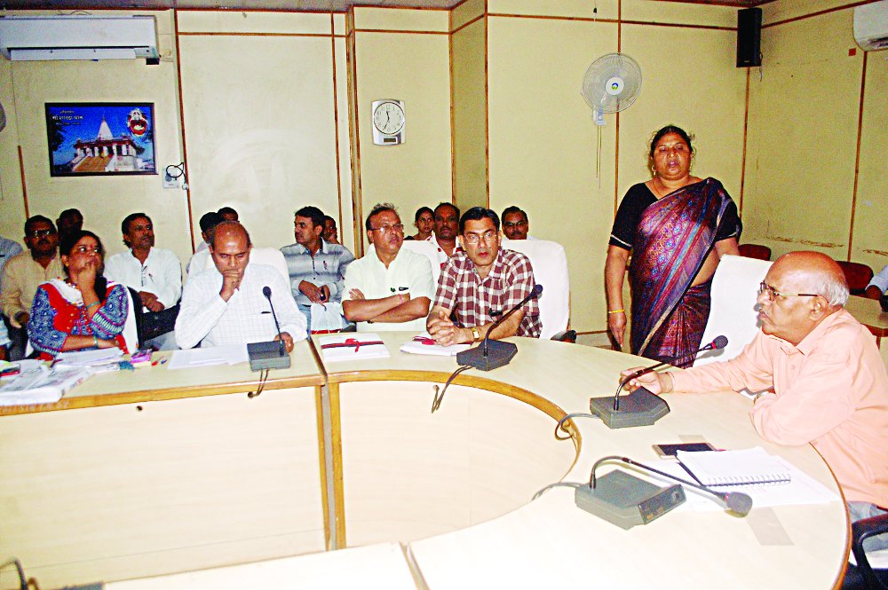 Satna Teacher posting big news in hindi