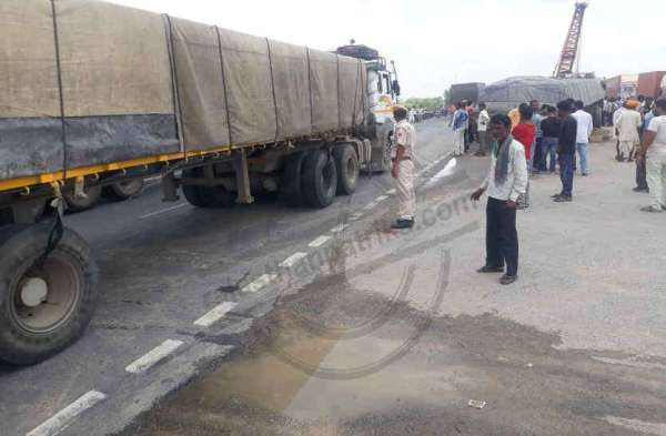 Bhilwara, bhilwara news, Road accident in bhilwara, Latest news in bhilwara, Bhilwara News in hindi, Hindi News in bhilwara, Latest hindi news in bhilwara