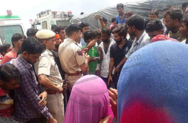 Bhilwara, bhilwara news, Road accident in bhilwara, Latest news in bhilwara, Bhilwara News in hindi, Hindi News in bhilwara, Latest hindi news in bhilwara