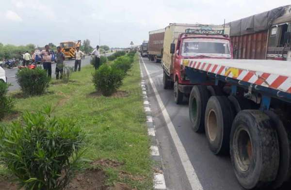 Bhilwara, bhilwara news, Road accident in bhilwara, Latest news in bhilwara, Bhilwara News in hindi, Hindi News in bhilwara, Latest hindi news in bhilwara
