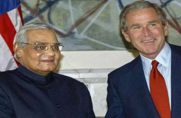 atal bihari vajpayee with george bush