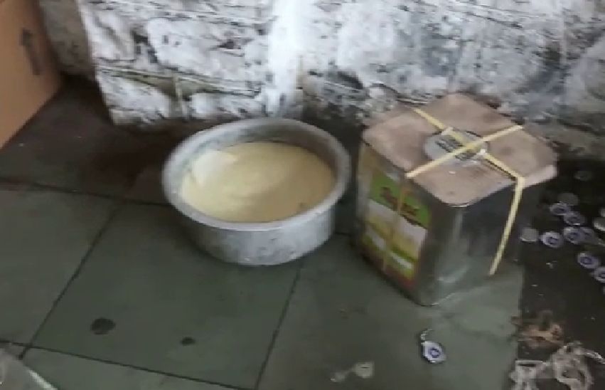 कार्रवाई : इंडस्ट्रियल एरिया में टंकियों में बना रहे थे नकली घी..वीडियो