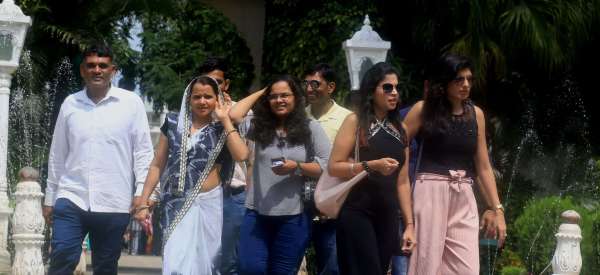 tourist in udaipur