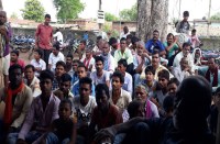 झलमला के सरपंच व सचिव पर कार्रवाई नहीं होने ग्रामीणों में रोष