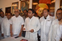 Kamal Nath paid tribute