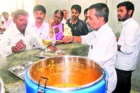 शहर में साल भर में परोसा छह करोड़ को खाना