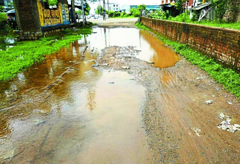 light rain water logging on the roads in satna