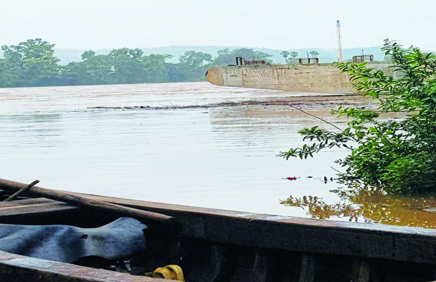 पूरा बीजापुर जिला बाढ़ की चपेट में