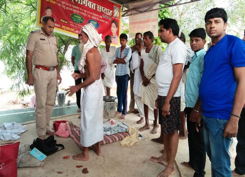 संत पर जानलेवा हमला, लाखों का माल पार