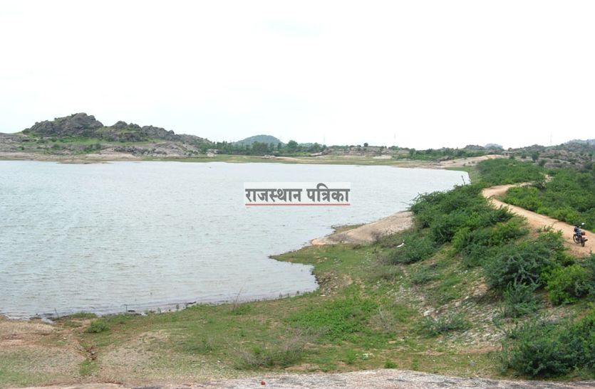 Do not waste pond, dam damaged