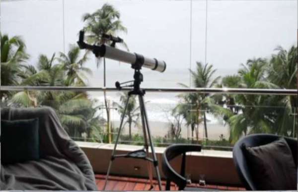 inside photos of hrithik roshan house