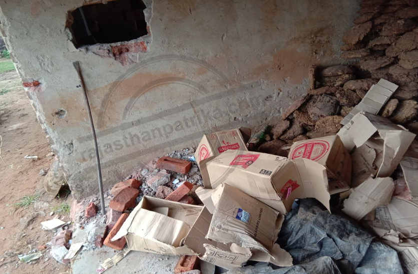 Stolen in liquor contracts in bhilwara