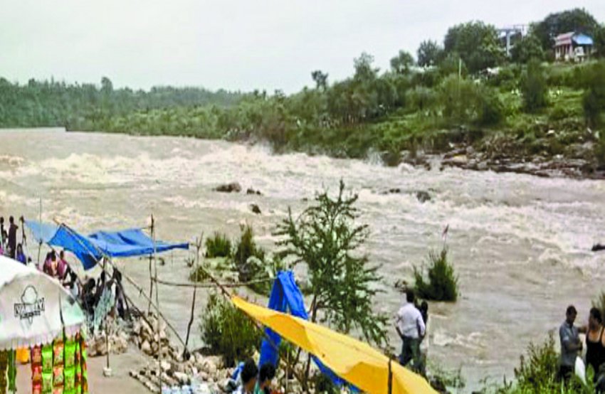 narmada flood - Bargi dam gate opens