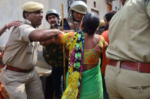 Fatehpur sikar Communal Tension live photos 