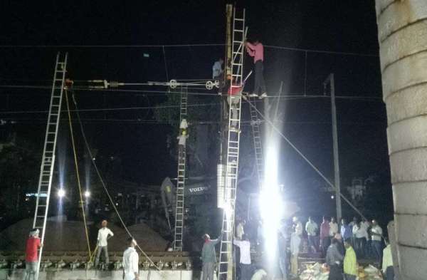 Speed of 45 trains lasted for 7½ hours