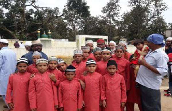 जिले में अमन-चैन के साथ केरलवासियों के लिए उठे दुआ के हाथ