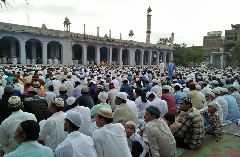 कुर्बानी के पर्व ईद-उल-अजहा पर की अमन और चैन की दुआ