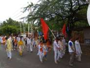 people worshipping lord shiva and participate in kavad yatra