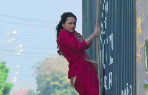 'हैप्पी फिर भाग जाएगी' का ट्रेलर देखते ही शत्रुघ्न सिन्हा ने किया ये काम, सोनाक्षी भी देखकर रह गई हैरान