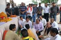 हसदेव नदी में विसर्जित की गई अटल की अस्थि कलश, लोगों ने दी श्रद्धांजलि