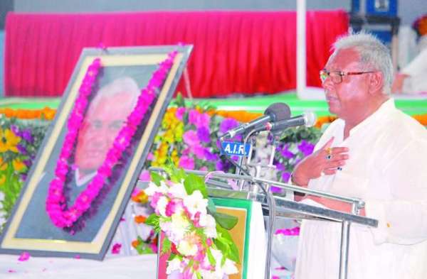 atal vihari vajapayee asthi kalash yatra in gwalior