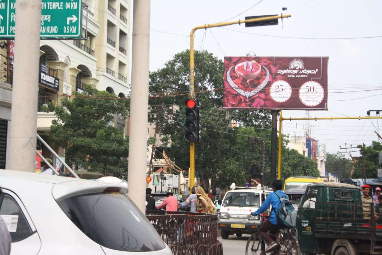 start signal and smart camera in Banaras