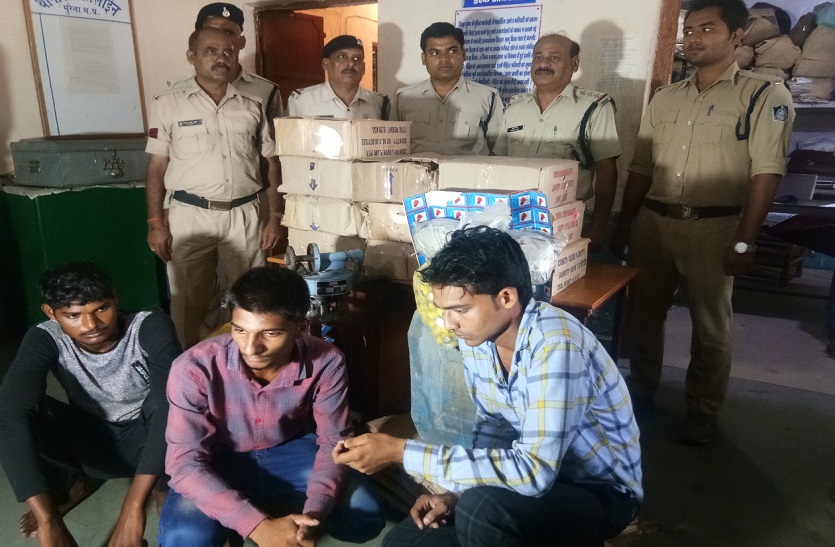 illegal factory of liquir seized by morena police