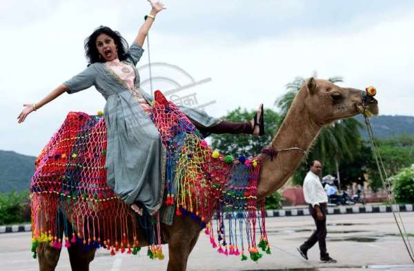 Actress divya jagdale