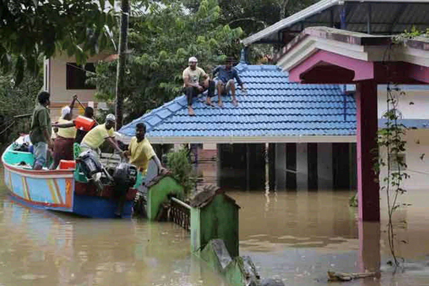 Mahant Nritya Gopal Das appealed to help flood victims in Kerala