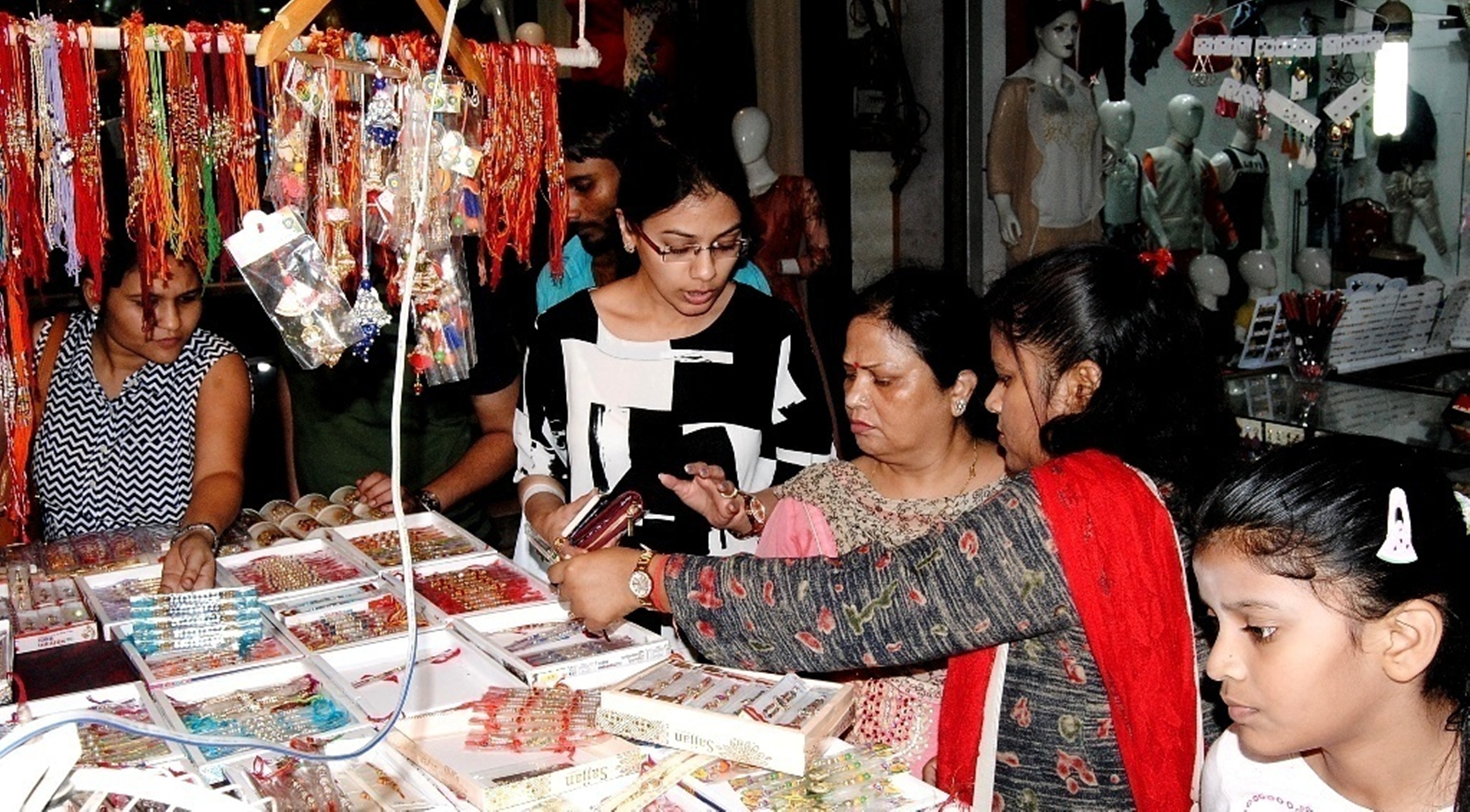 pm modi rakhi in demand in kanpur hindi news