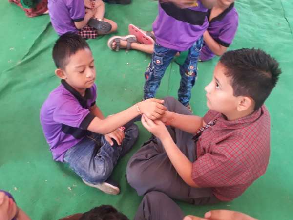 beautiful pics of rakshabandhan celebration