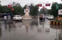 सावन के आखिरी दिन जमकर बरसे बदरा, भादो में काली हुई घटा