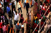 celebration of raksha bandhan by pelting stone in uttarakhand