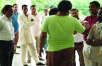 एक्सपायरी ड्रिप चढ़ाने को लेकर परिजनों ने किया हंगामा, स्वास्थ्य विभाग की टीम पहुंचने के बाद ये हुआ...