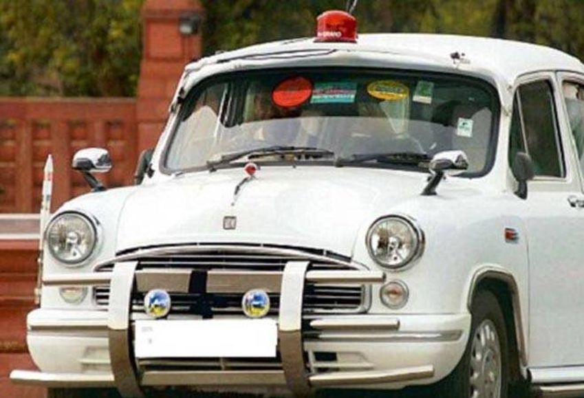 दिल्‍ली सरकार का बड़ा फैसला, एक से अधिक सरकारी वाहन नहीं इस्‍तेमाल कर सकेंगे अधिकारी