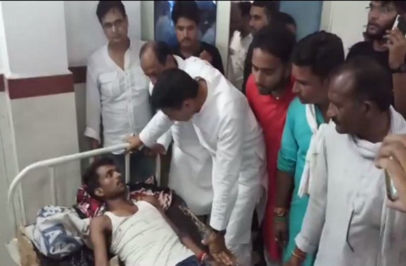 Same syringe used on multiple patients at datia hospital