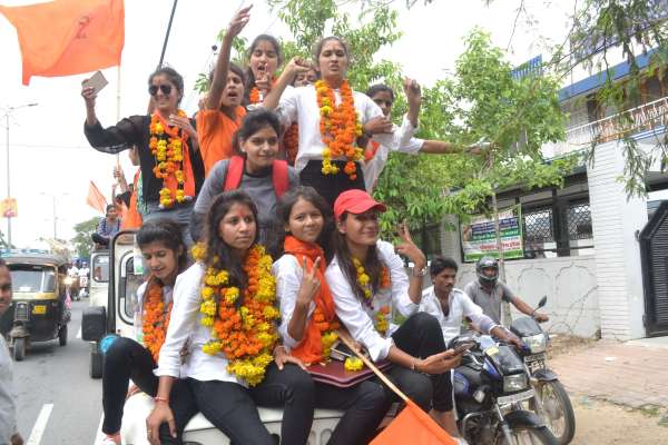 pics of girl candidates of student union