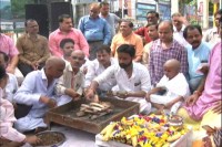 perform death rituals atal bihari vajpayee in kanpur hindi news