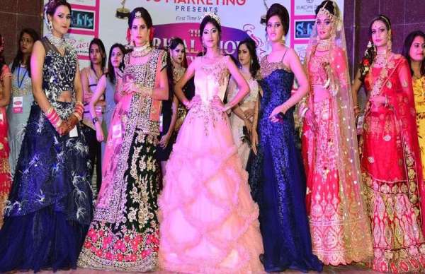 Bollywood Makeup Artist Garima Saini at Beauty Seminar