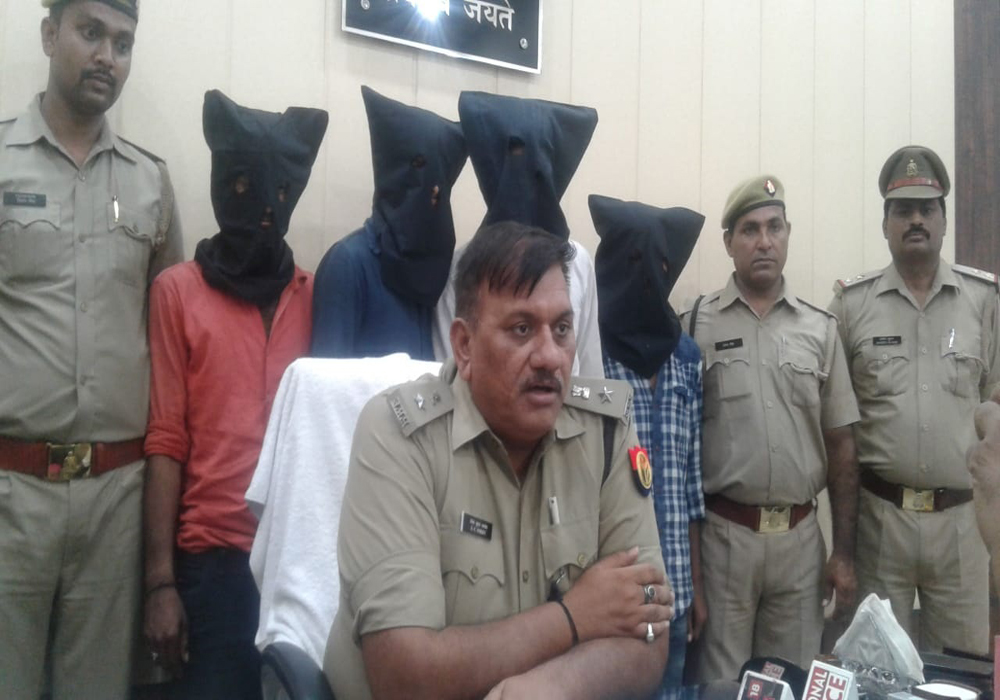 police arrest 4 bike thieves in jhansi