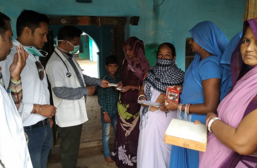 डेंगू रोगी को उपचार के लिए कोटा भेजा,पलायथा में 80 घरों का सर्वे, तीन रोगी और मिले