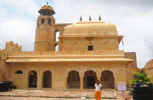 Charan Mandir Jaipur