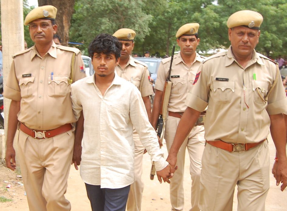 rape accused of jhunjhunu
