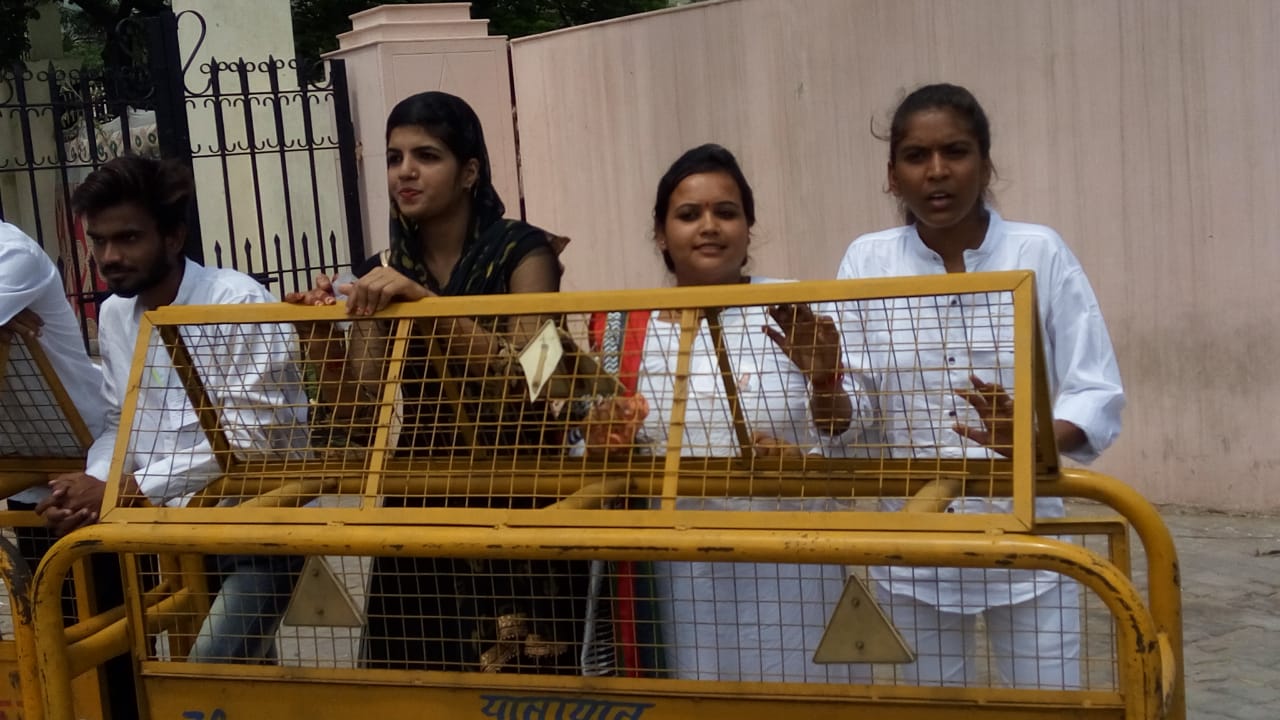 student union election 2018 : video इस कॉलेज में आधे स्टूडेंट्स भी नहीं पहुंचे अब तक वोट देने , देखें वीडियो